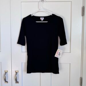 NWT Lularoe Gigi‎ Black Top Size XS Form Fitting Half Sleeve Workwear Classic